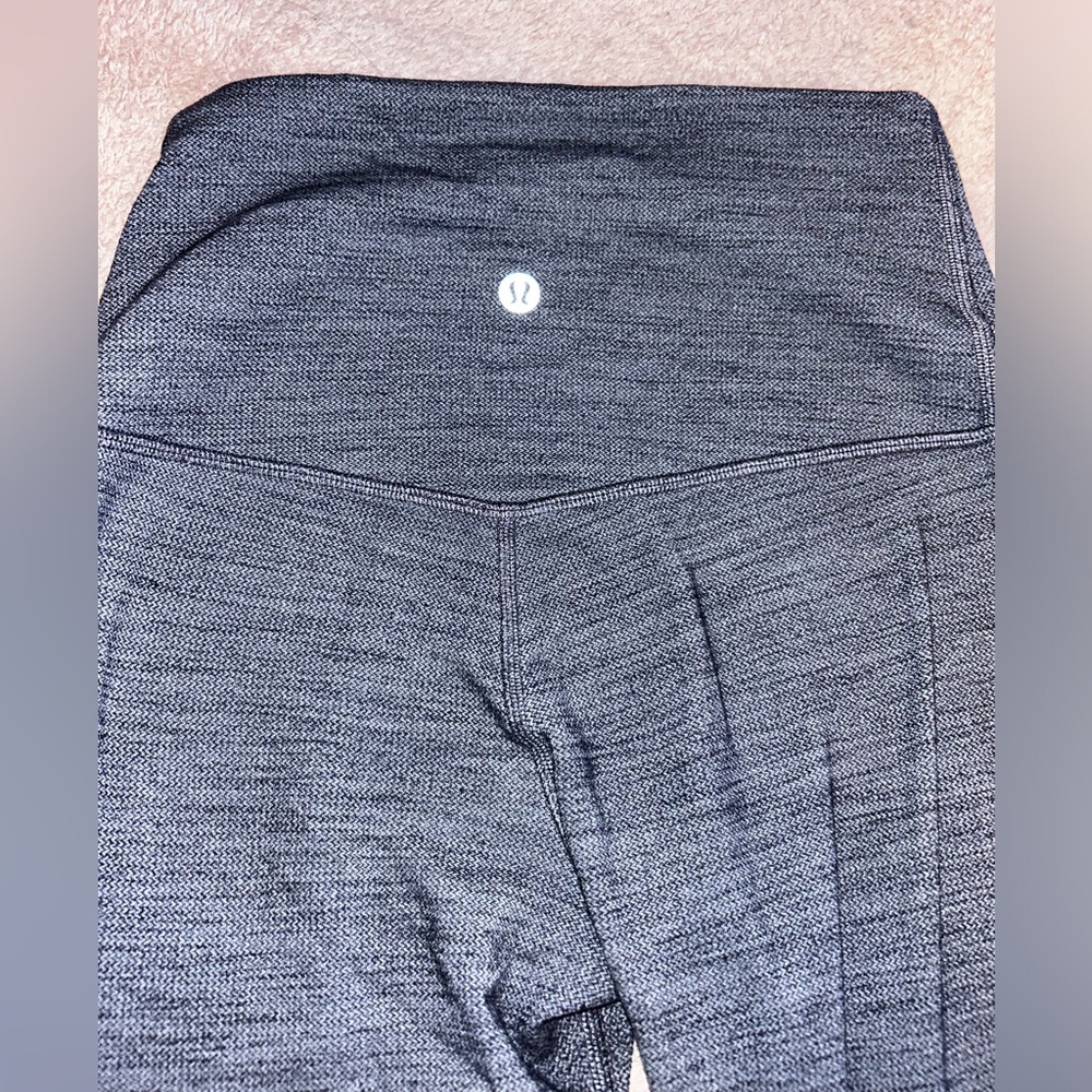 Lululemon fleece lined leggings size 4